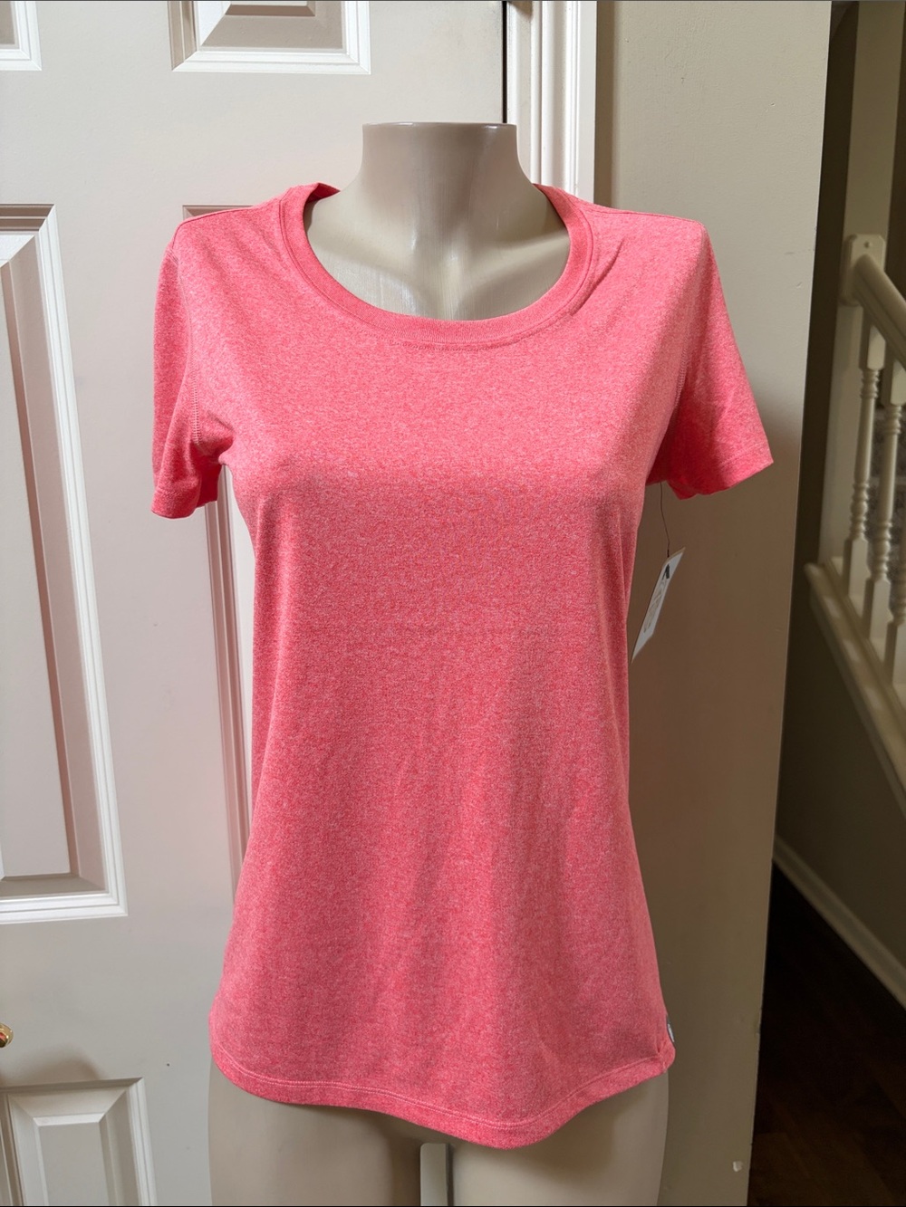 NWT REI CO-OP Tech Women's Heathered Coral Short Sleeve Crewneck Tee, med